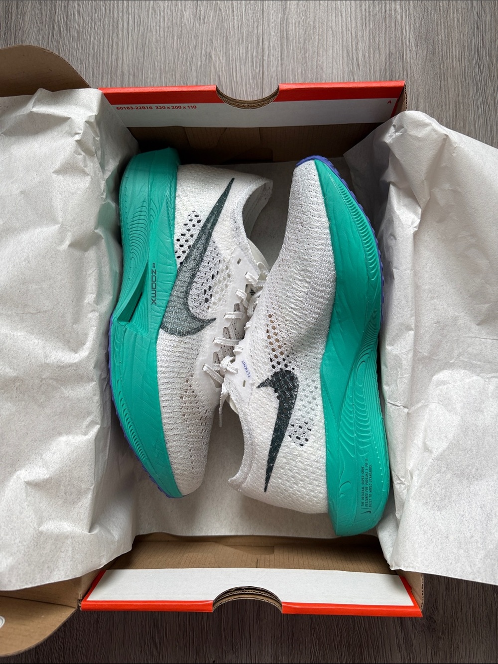 Nike Zoom Vaporfly Women’s White & Teal Running Size 6.5
